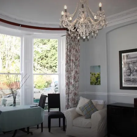 Elegant 1 Bed Flat In Clifton Down With Parking * Bristol